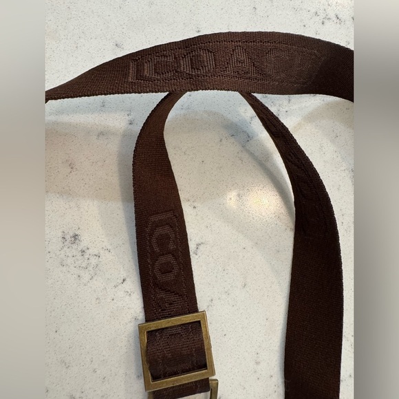 COACH Signature Crossbody bag Brown Small - Picture 2 of 13